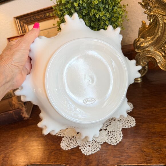 Vintage Fenton Silver Crest 11" Milk Glass Large Ruffled Bowl Dish - Picture 9 of 13